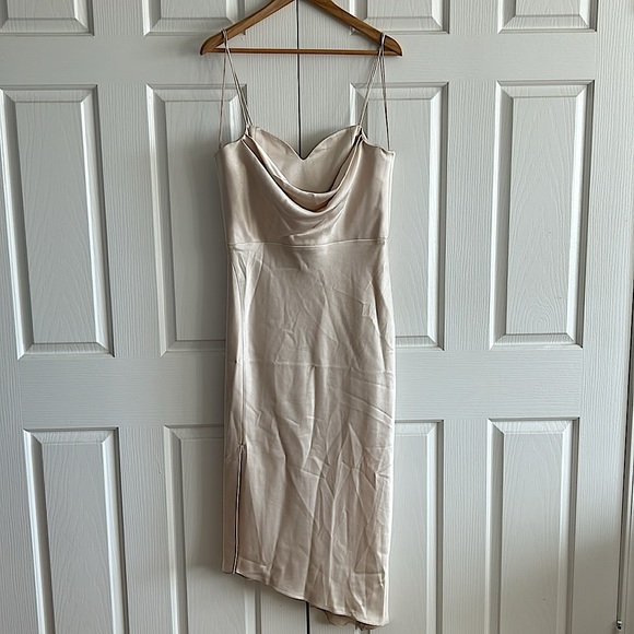 Alice + Olivia NWT Champagne Slip Kiyoko Midi Dress **Size 12**🔥🔥 - Picture 4 of 9